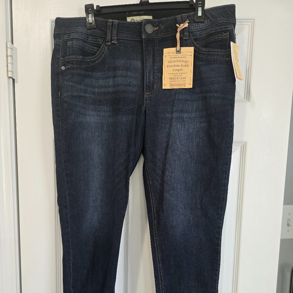 NWT Democracy "Ab"solution Freedom Ankle Skinny Jeans | Dark Wash